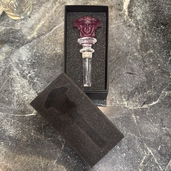 Vintage Versace Crystal (24%+)Medusa Bottle Stopper for Rosenthal w/original box - Picture 2 of 5